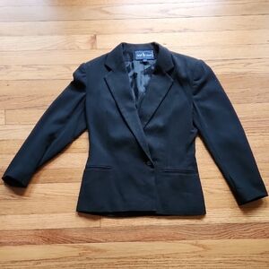 Made In USA Ralph Lauren Elegant Womans Cropped Black Wool Blazer Size 6